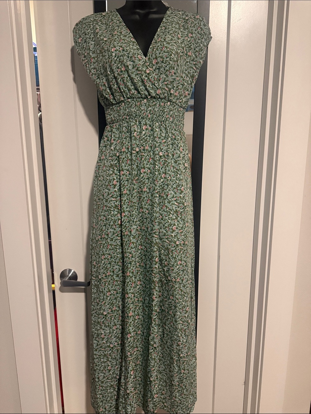 SHEIN Green Floral Smocked Maxi Dress